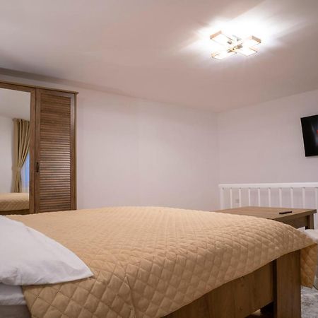 Coban Residence - A4 - Rustic Apartment Brasov Ngoại thất bức ảnh